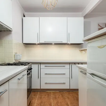 Aleje Jerozolimskie 145 By Homeprime Apartament *